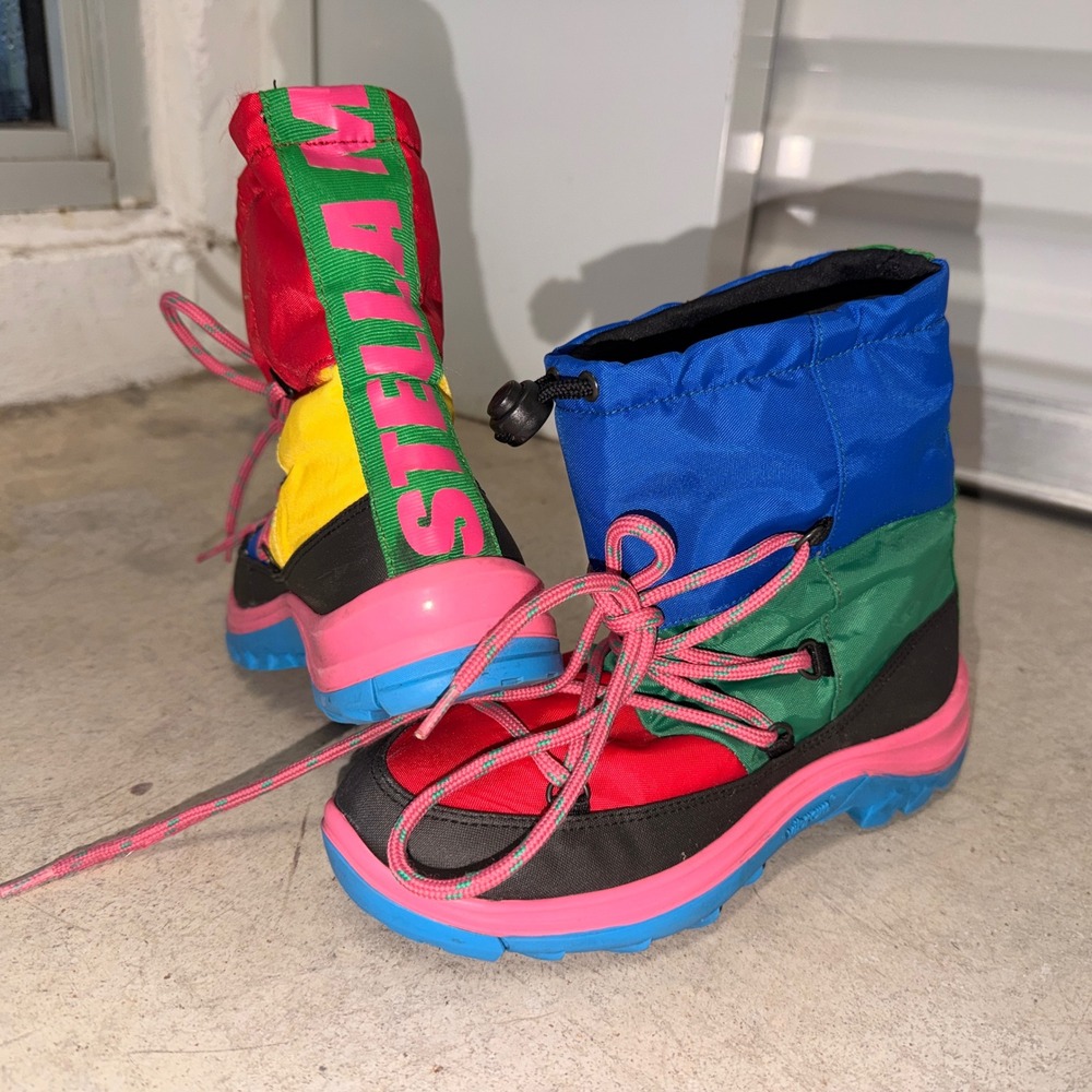 Stella McCartney Kids SnowBoots Girls 5 Multi Color Block Vibram Sole Nylon